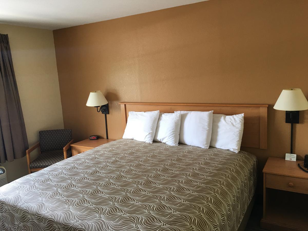Hometown Inn-Soddy Daisy ภายนอก รูปภาพ