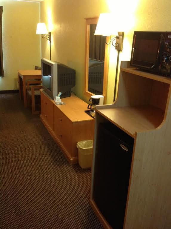 Hometown Inn-Soddy Daisy ภายนอก รูปภาพ